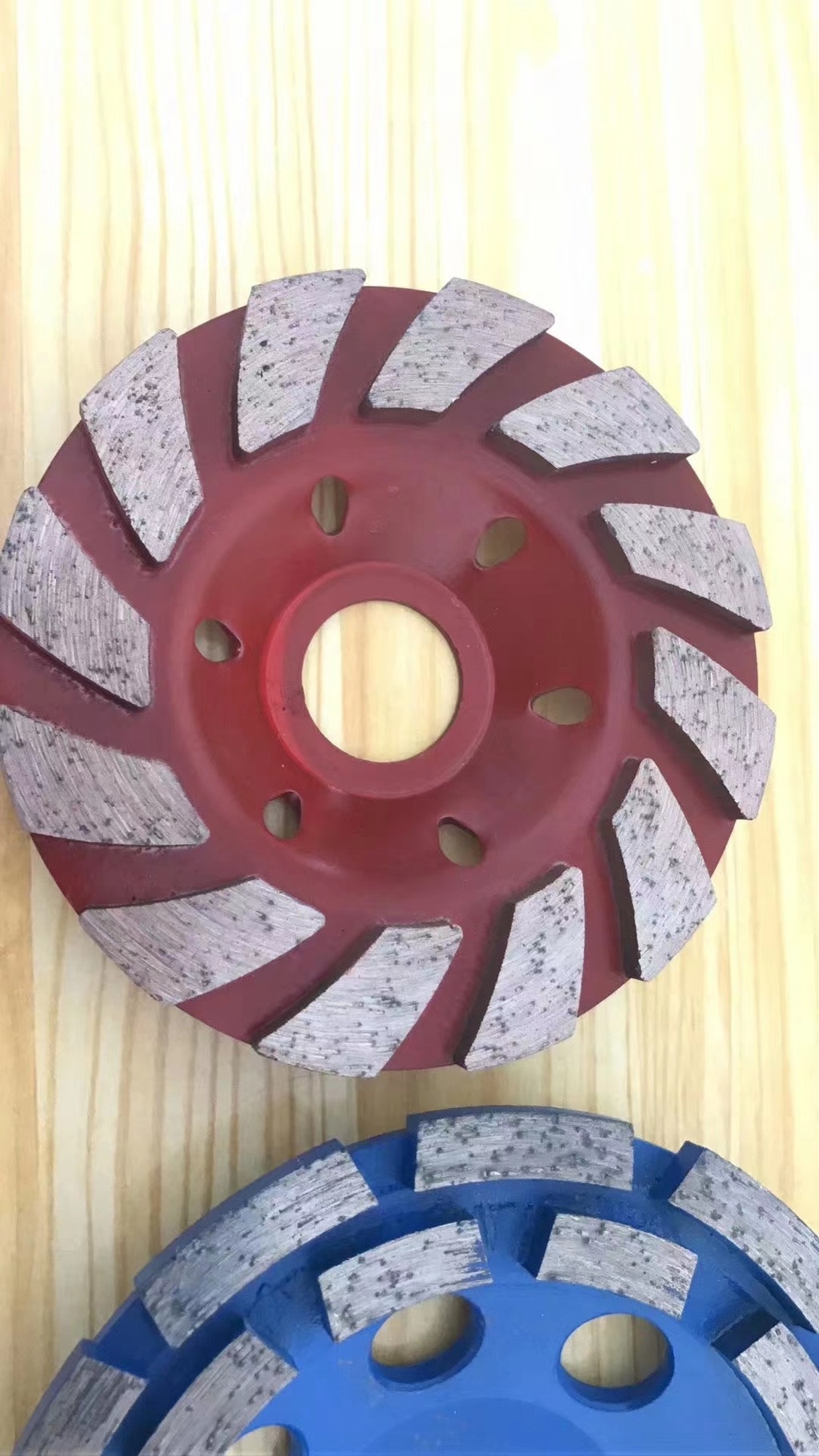 Factory Direct Sales Excellent Quality Diamond Saw Blade Road Cutting Disc, Floor Grinding Block, Rhinestone. Factory Direct Sales Excellent Quality Diamond Saw Blade Road Cutting Disc, Floor Grinding Block, Rhinestone.