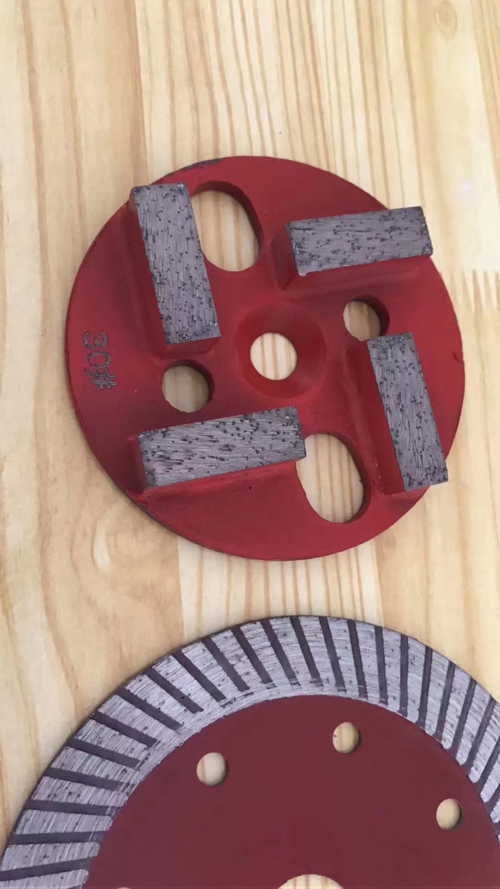 Factory Direct Sales Excellent Quality Diamond Saw Blade Road Cutting Disc, Floor Grinding Block, Rhinestone. Factory Direct Sales Excellent Quality Diamond Saw Blade Road Cutting Disc, Floor Grinding Block, Rhinestone.