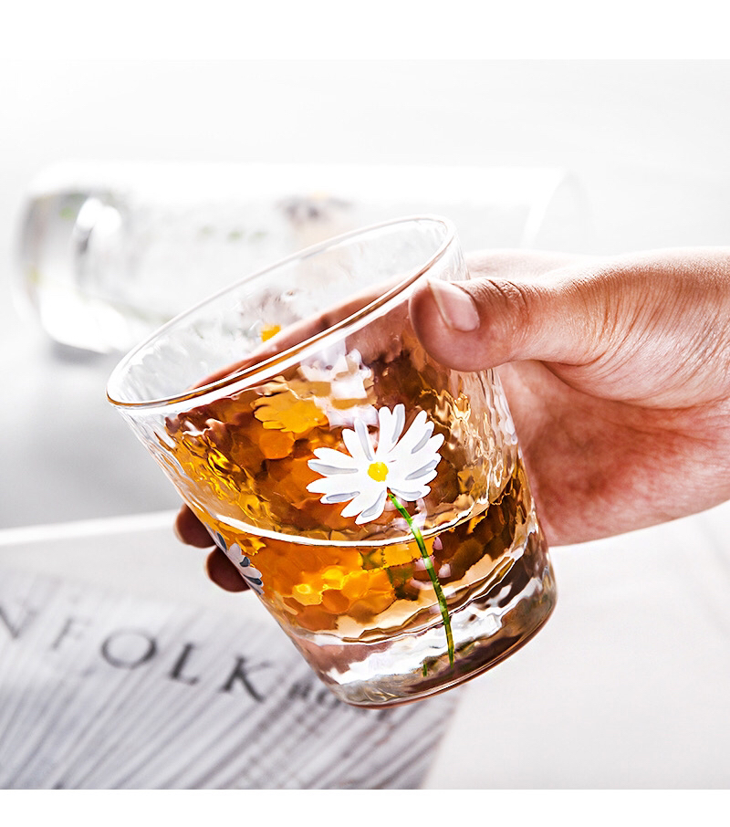 Cup Hand-Painted Little Daisy Japanese Style Hammer Pattern Glass Cup Height Transparent Heat Resistant Household Drinks Juice Snow Top Milk Tea
