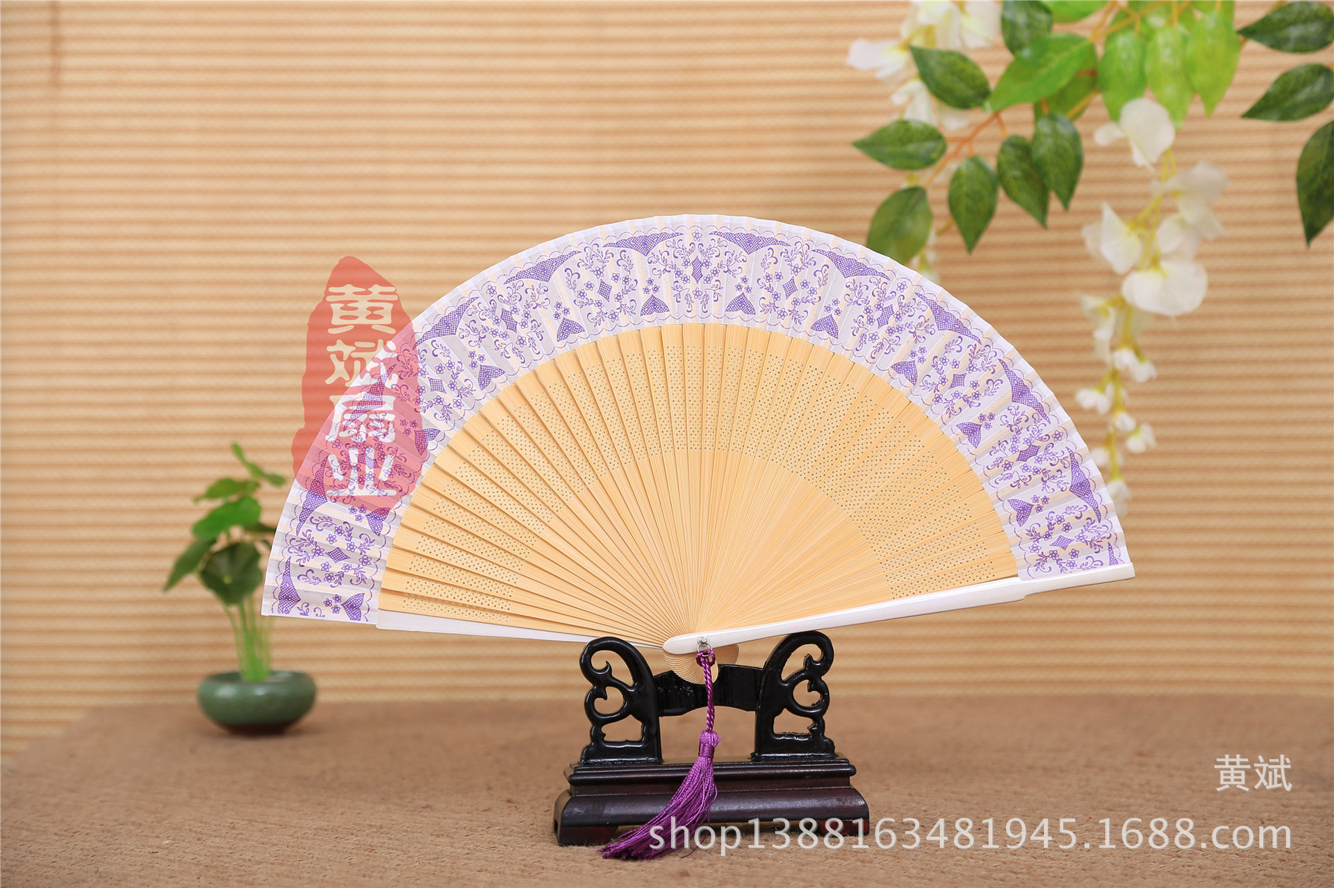 42 Square Chinese Style Painted Blue and White Porcelain Fan * Bamboo Fan Craft Gift Daily Use * Factory Direct Sales * High-End Female Fan 42 Square Chinese Style Painted Blue and White Porcelain Fan * Bamboo Fan Craft Gift Daily Use * Factory Direct Sales * High-End Female Fan