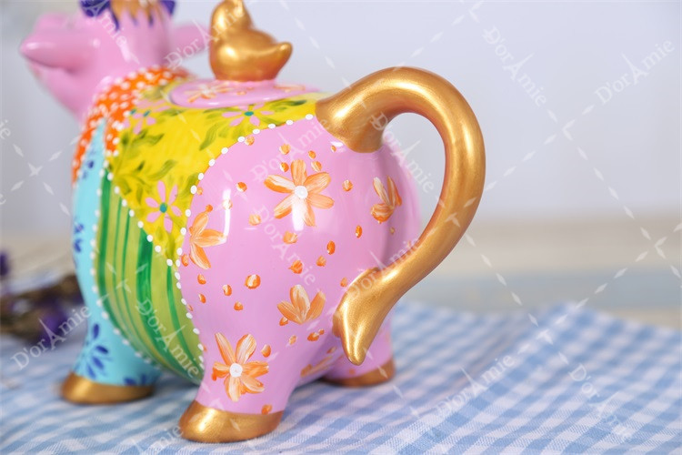 European and American Style Creative Porcelain American Country Style Floral Garden Cow Hand Painted Painted Ceramic Teapot Craft Ornaments European and American Style Creative Porcelain American Country Style Floral Garden Cow Hand Painted Painted Ceramic Teapot Craft Ornaments