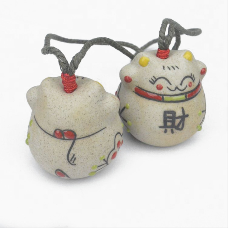Japanese Creative Ceramic Lucky Cat Bell and Wind Chimes Pendant Furniture Decorative Porcelain craft