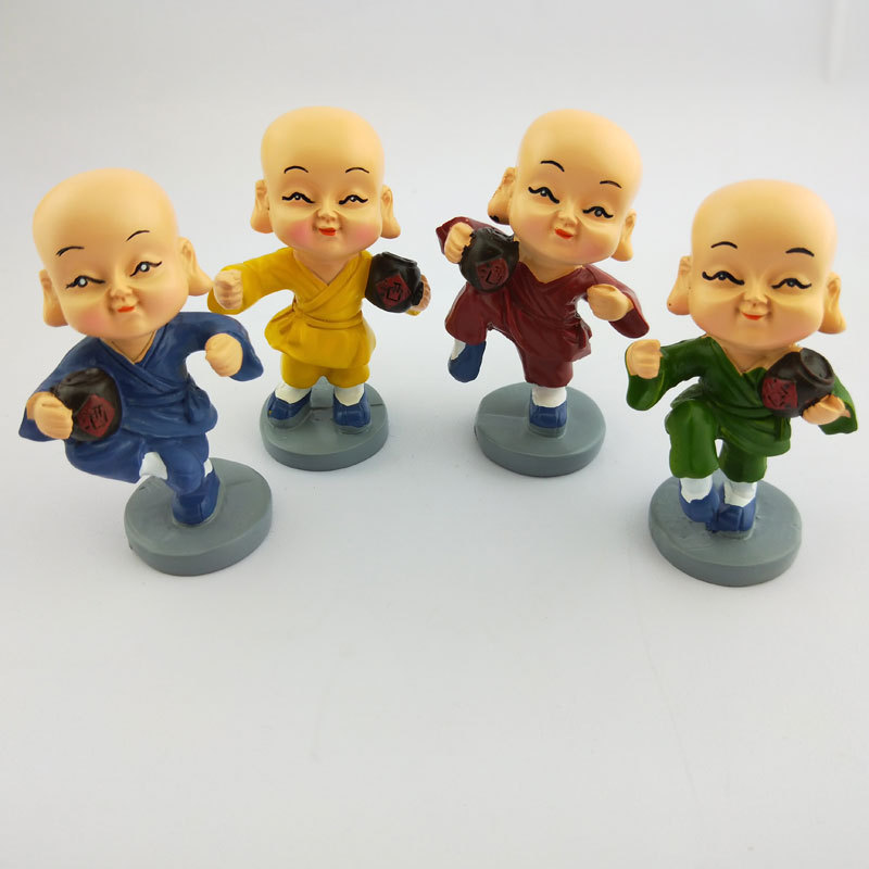 Set hat kung fu monk holding the drunken master of the altar of wine swordsman river \"s lake combination of resin crafts automobile decoration Set hat kung fu monk holding the drunken master of the altar of wine swordsman river \"s lake combination of resin crafts automobile decoration