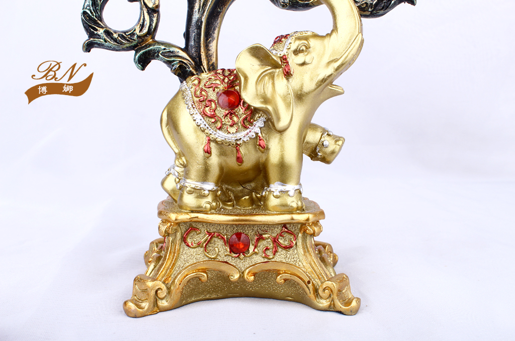 Resin Crafts European Gold Elephant-Type Candlestick Decoration Living Room TV Cabinet Wine Cabinet Creative Home Decorations Resin Crafts European Gold Elephant-Type Candlestick Decoration Living Room TV Cabinet Wine Cabinet Creative Home Decorations