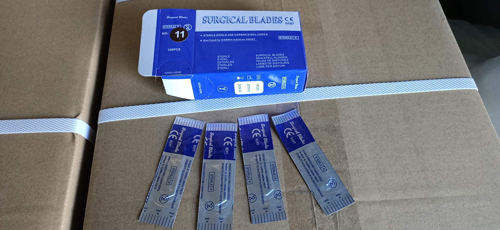 Disposable Sterilization Surgical Blade Carbon Steel English Carbon Steel Double Eyelid Carving Blades Non-Domestic Hospital Use Disposable Sterilization Surgical Blade Carbon Steel English Carbon Steel Double Eyelid Carving Blades Non-Domestic Hospital Use