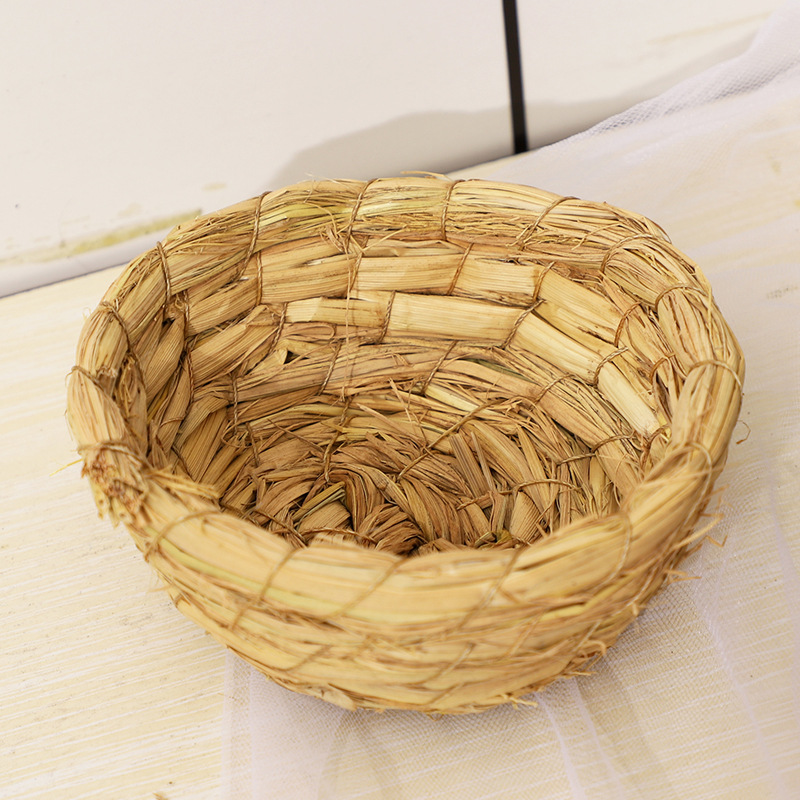 Factory Straw Bird Nest Pigeon Nest Thrush Bird Nest Warm Hanging Nest Little Bird Nest Bird Nest Grass Nest Breeding Nest Supplies