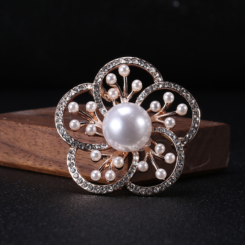 Korean version of decorative dual - use t-shirts button ring garment corner knotting creative \"women 's thanks hem high - grade simple brooch Korean version of decorative dual - use t-shirts button ring garment corner knotting creative \"women 's thanks hem high - grade simple brooch
