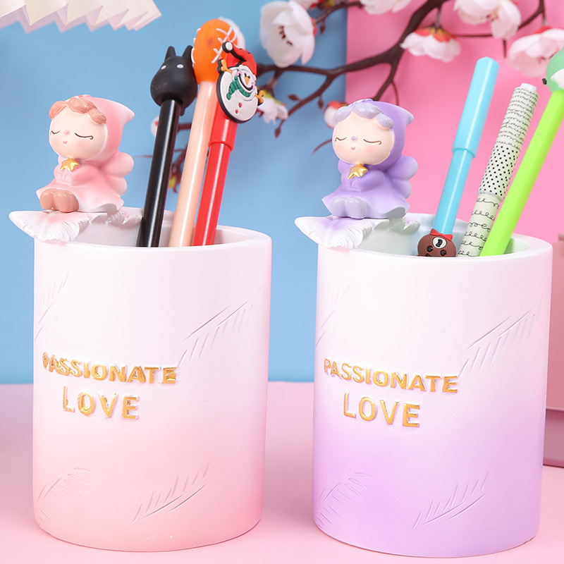 Cartoon New Resin Crafts Pencil Vase Decoration Student Cultural and Creative Stationery Gifts Penholder New Year Gift Prizes Cartoon New Resin Crafts Pencil Vase Decoration Student Cultural and Creative Stationery Gifts Penholder New Year Gift Prizes