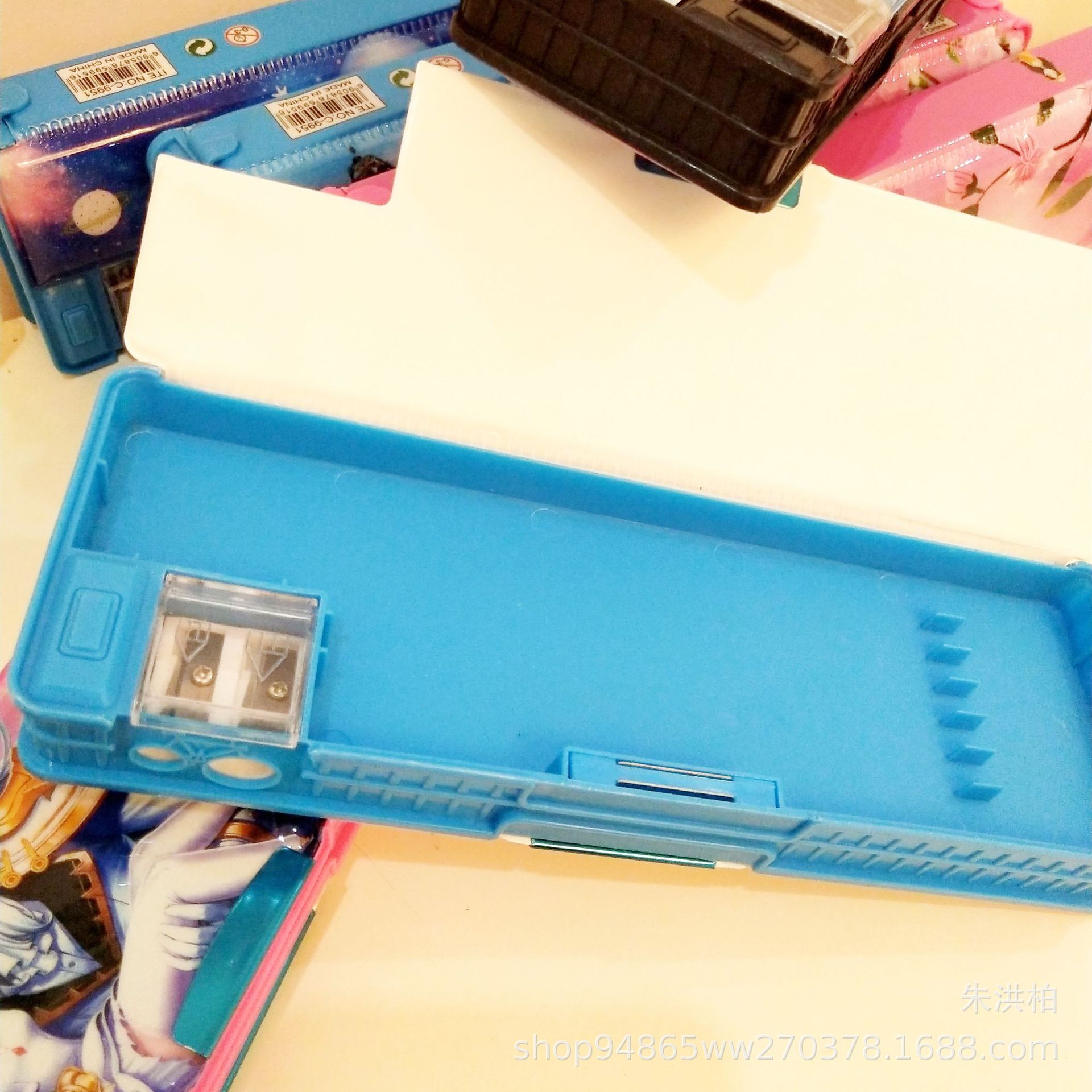 Double-Sided Plastic Pencil-Box for Primary and Secondary School Students Pencil Box Double Open with Double Holes Pencil Sharpener Gift Stationery Wholesale Double-Sided Plastic Pencil-Box for Primary and Secondary School Students Pencil Box Double Open with Double Holes Pencil Sharpener Gift Stationery Wholesale