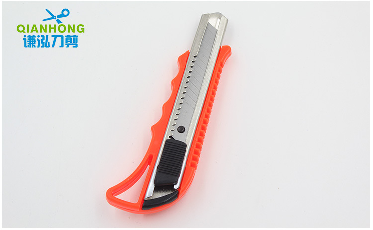 Manual Lock Utility Knife Multi-Purpose Stainless Steel Metal Cutting Blade Finishing Scabbard Sharp Wear-Resistant Wholesale Manual Lock Utility Knife Multi-Purpose Stainless Steel Metal Cutting Blade Finishing Scabbard Sharp Wear-Resistant Wholesale