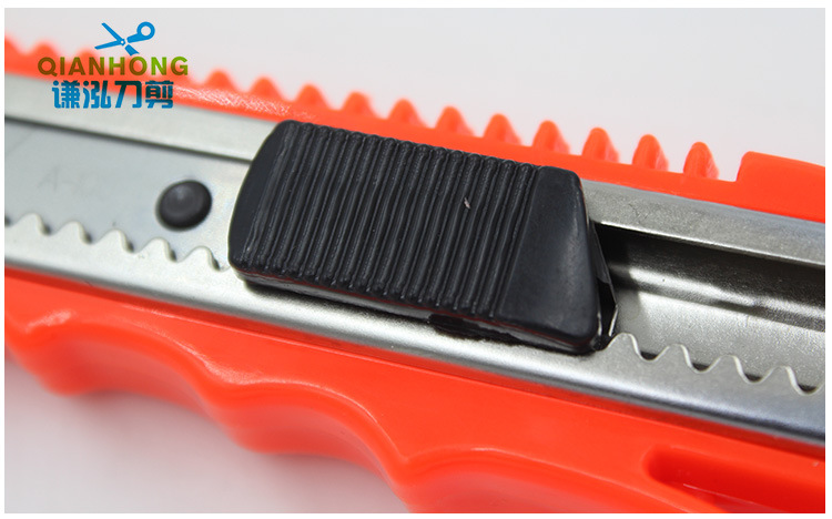 Manual Lock Utility Knife Multi-Purpose Stainless Steel Metal Cutting Blade Finishing Scabbard Sharp Wear-Resistant Wholesale Manual Lock Utility Knife Multi-Purpose Stainless Steel Metal Cutting Blade Finishing Scabbard Sharp Wear-Resistant Wholesale