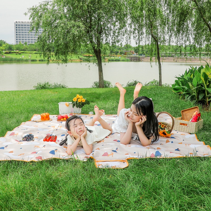 Collection Outdoor Picnic Mat Parent-Child Spring Outing Picnic Blanket Thickened Oxford Cloth Moisture Proof Pad Picnic Tent Floor Mat Portable