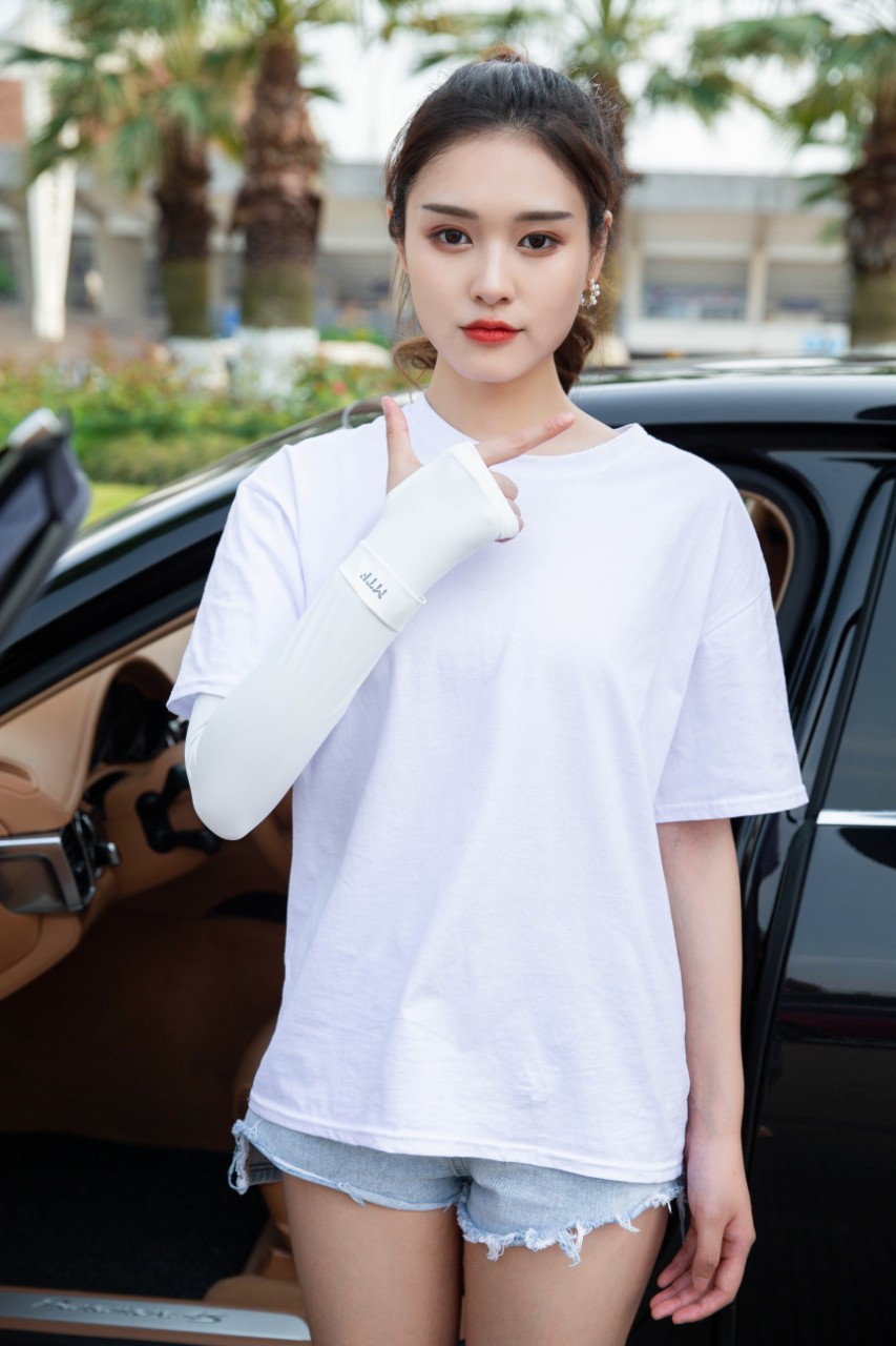 Women's Ins Ice Sleeve All-Matching Sun Protection Hand Sleeve Arm Protection Trendy Gloves Internet Celebrity Sugar Alcohol Ice-Sensitive UV Elegant Sleeve Women's Ins Ice Sleeve All-Matching Sun Protection Hand Sleeve Arm Protection Trendy Gloves Internet Celebrity Sugar Alcohol Ice-Sensitive UV Elegant Sleeve