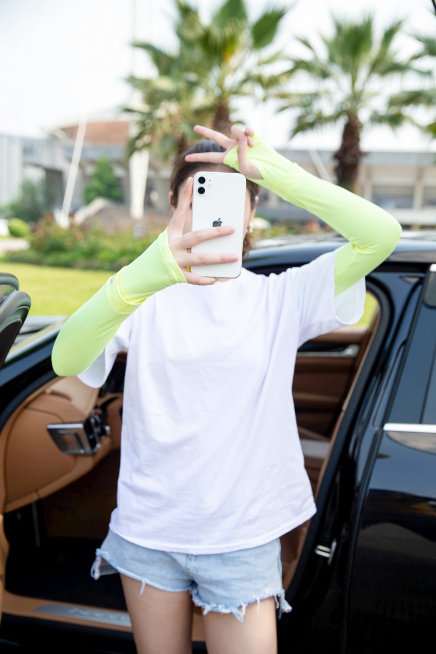 Women's Ins Ice Sleeve All-Matching Sun Protection Hand Sleeve Arm Protection Trendy Gloves Internet Celebrity Sugar Alcohol Ice-Sensitive UV Elegant Sleeve Women's Ins Ice Sleeve All-Matching Sun Protection Hand Sleeve Arm Protection Trendy Gloves Internet Celebrity Sugar Alcohol Ice-Sensitive UV Elegant Sleeve
