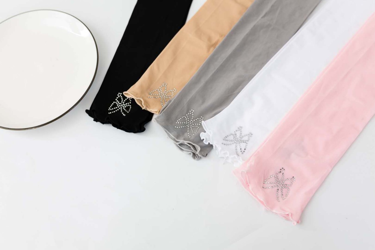 Free Shipping Summer Ice Sleeve Diamond Studded by Hand Elastic Mesh Ice Silk Driving Running Outing Style Sun-Proof and Breathable Sleeve