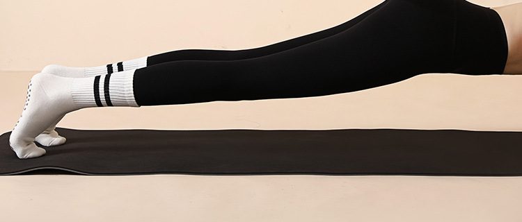Winter Ins Pilates Long Socks Non-Slip Yoga Socks Cotton Wholesale Women's Mid-Calf Length Loose Socks plus Thick Terry