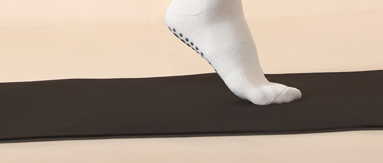 Winter Ins Pilates Long Socks Non-Slip Yoga Socks Cotton Wholesale Women's Mid-Calf Length Loose Socks plus Thick Terry