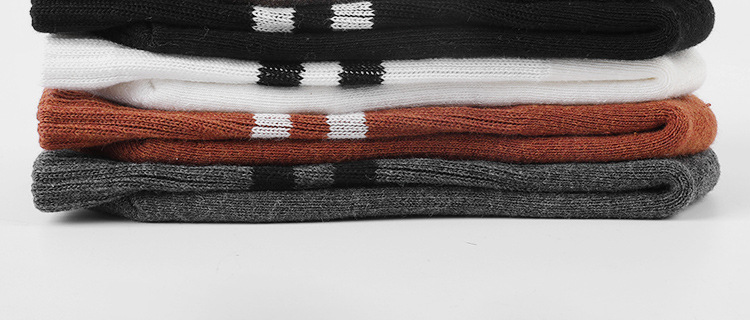 Winter Ins Pilates Long Socks Non-Slip Yoga Socks Cotton Wholesale Women's Mid-Calf Length Loose Socks plus Thick Terry