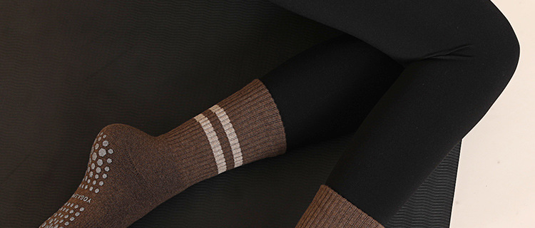 Winter Ins Pilates Long Socks Non-Slip Yoga Socks Cotton Wholesale Women's Mid-Calf Length Loose Socks plus Thick Terry