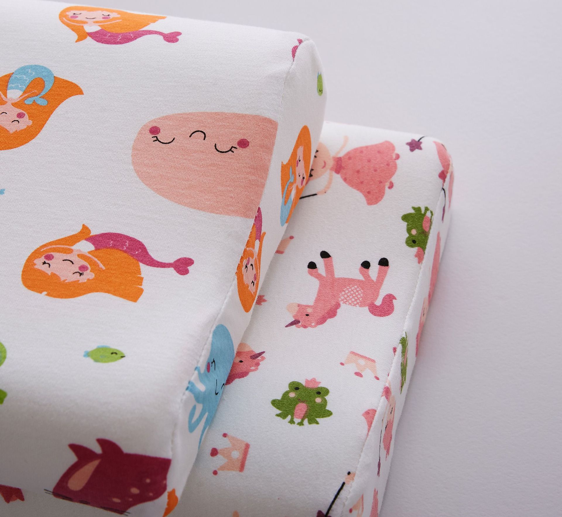Cartoon Children&#039;s Latex Pillow Student Unisex Four Seasons Pure Cotton Breathable Baby Cartoon Pillow 8-15 Years Old