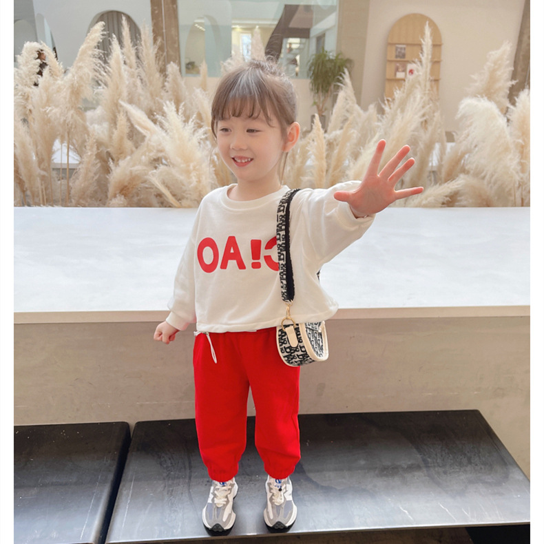 Girls' Autumn Set 2021 New Korean Style Trendy Spring and Autumn Children's Online Red Two-Piece Set Baby Clothes Fashion Girls' Autumn Set 2021 New Korean Style Trendy Spring and Autumn Children's Online Red Two-Piece Set Baby Clothes Fashion