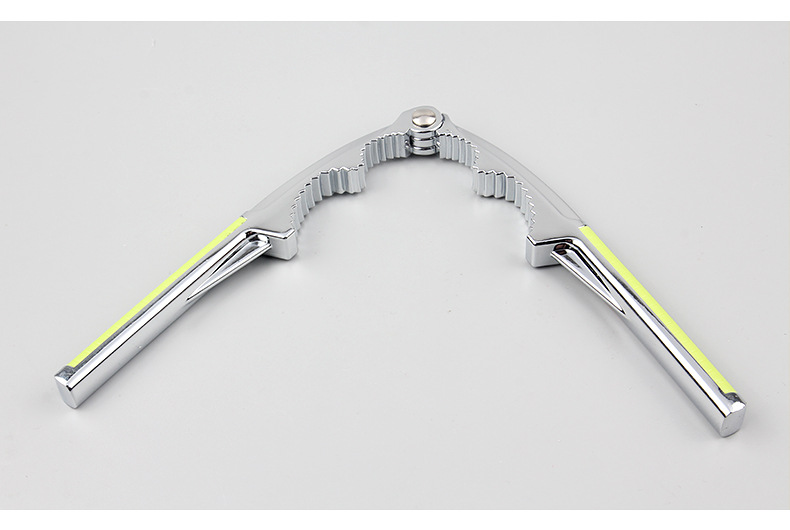Walnut Cracker Walnut Holder Multi-Functional Nut Clip Peeling Siberian Hazelnut Pine Nuts Walnut Pliers Wholesale Green Handle