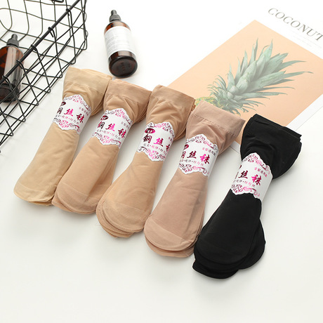 Spring and summer mask steel wire socks steel wire anti-hook silk socks women&#039;s short silk socks meat color socks manufacturers direct