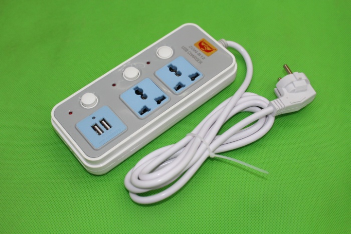 Factory Price Wholesale British Standard Plug with Switch Socket Safety Power Strip Extension Cable Patch Board Patch Board Factory Price Wholesale British Standard Plug with Switch Socket Safety Power Strip Extension Cable Patch Board Patch Board