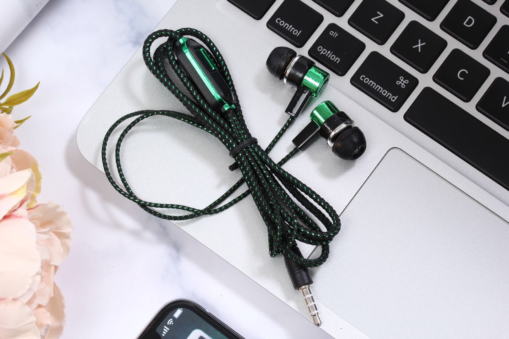 New Braided Wiring Headset in-Ear Dynamic Bass Boost with Mic M Audio Earphone Compatible with Universal Earphones for Mobile Phones New Braided Wiring Headset in-Ear Dynamic Bass Boost with Mic M Audio Earphone Compatible with Universal Earphones for Mobile Phones