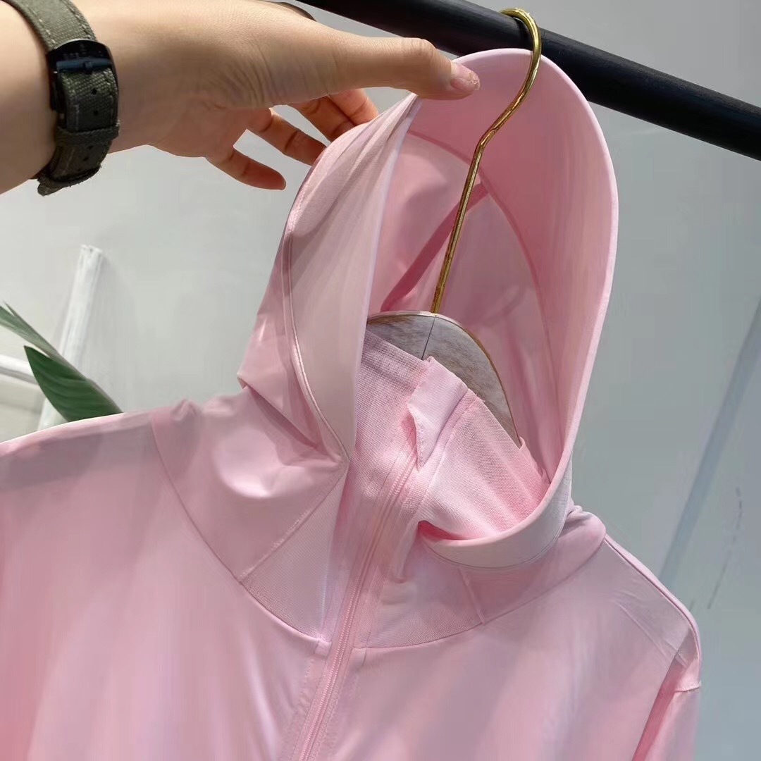 New Summer Ice Silk Breathable Sun Protection Clothing with Finger Lock Couple Outdoor Riding Fashion Sun-Proof Hooded Sun Protection Clothing New Summer Ice Silk Breathable Sun Protection Clothing with Finger Lock Couple Outdoor Riding Fashion Sun-Proof Hooded Sun Protection Clothing