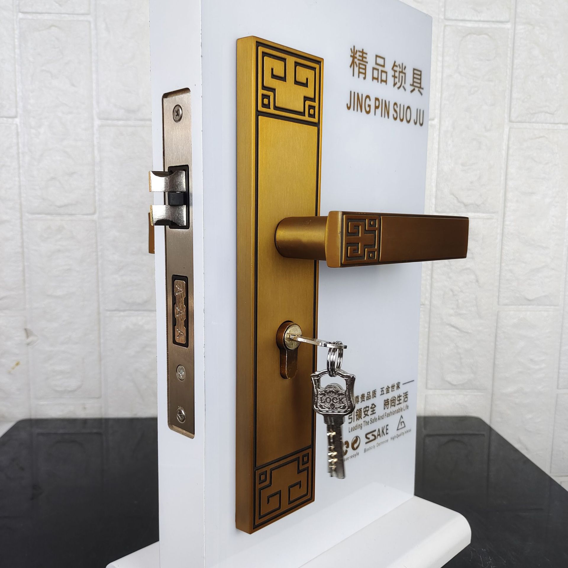 Factory Direct Sales Yellow Bronze Bedroom Door Lock New Chinese Indoor Mute Decoration Wooden Door Hardware Handle Lock Factory Direct Sales Yellow Bronze Bedroom Door Lock New Chinese Indoor Mute Decoration Wooden Door Hardware Handle Lock