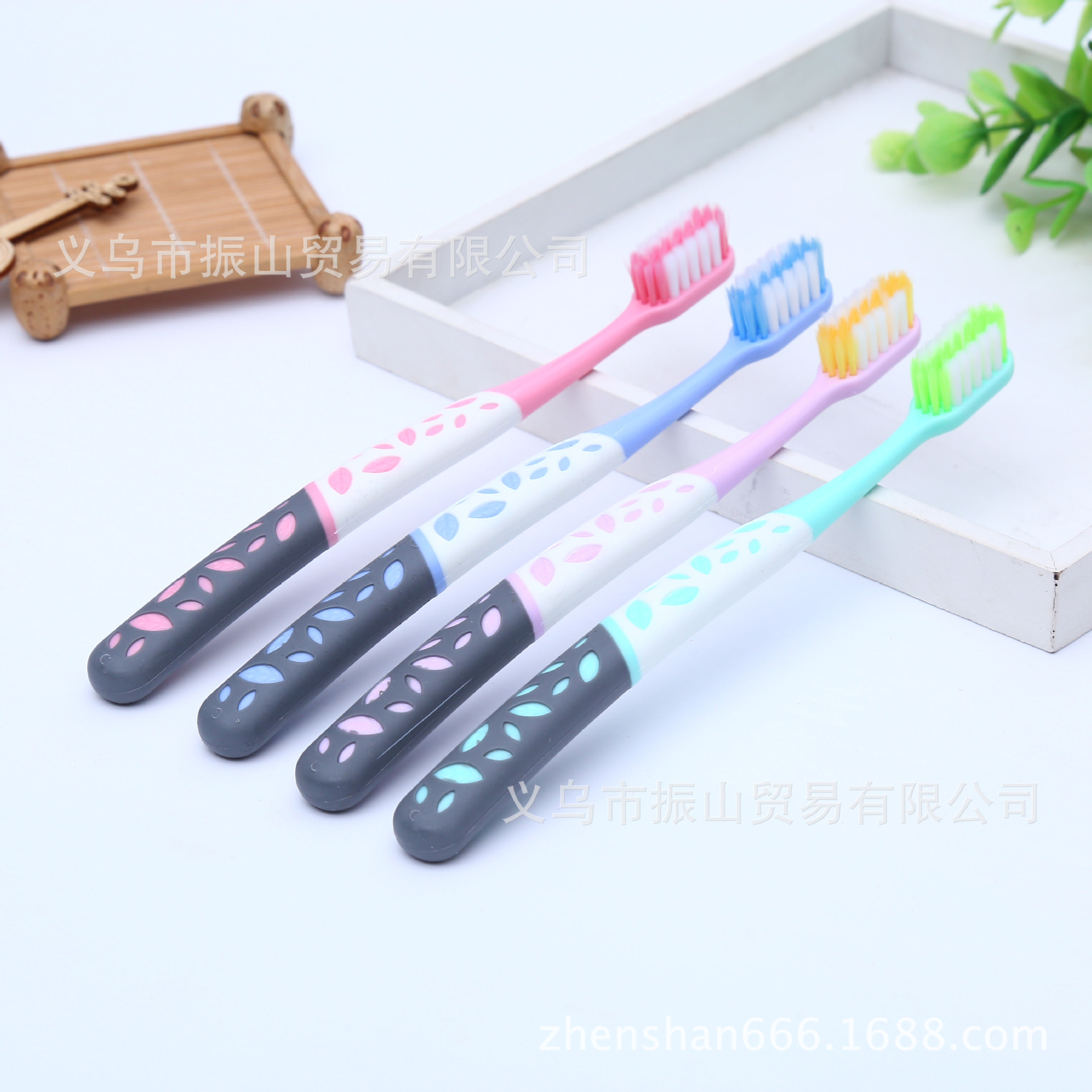 BAIDUBJ 099 Pressure Relief Brush Filaments Arrangement Couple Clothes Soft-Bristle Toothbrush Free 3 Minutes Hourglass