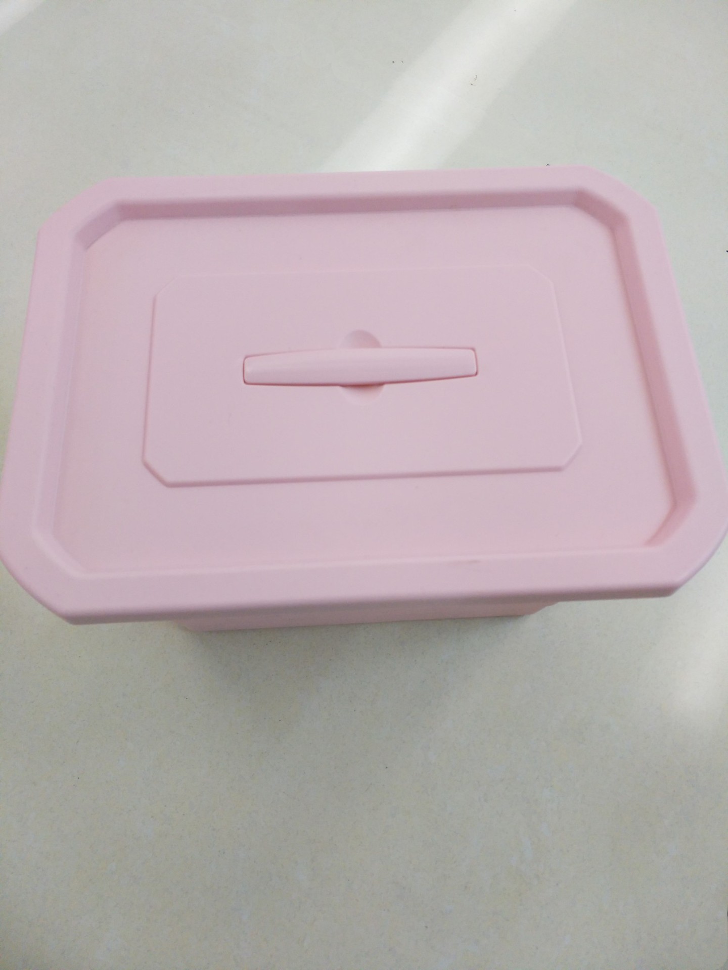 The new shelves with creative plastic handle storage box storage basket debris baskets