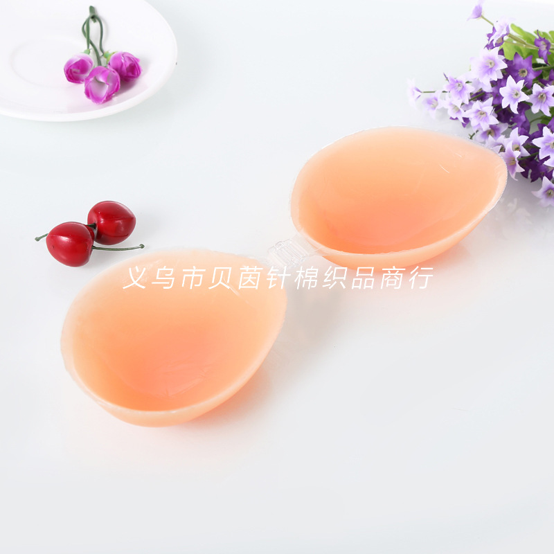 The new silicone breast pad is 2 times thick and The light type chest cushion covers The wholesale.