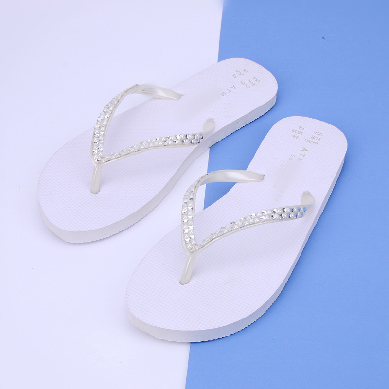 Foreign Trade Summer New Sandals Women&#039;s Shoes Fashion Handmade Stick-on Crystals Beach Shoes Flip-Flops Source Factory Customization