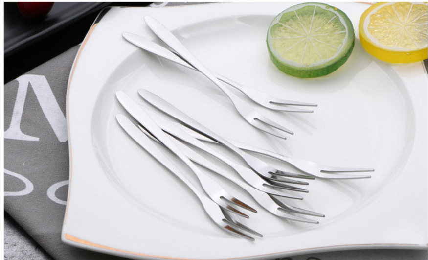 Wholesale Stainless Steel Tableware Fruit Fork High Quality Fruit Toothpick Two-Pronged Fork Cake Moon Cake Fork Wholesale Stainless Steel Tableware Fruit Fork High Quality Fruit Toothpick Two-Pronged Fork Cake Moon Cake Fork
