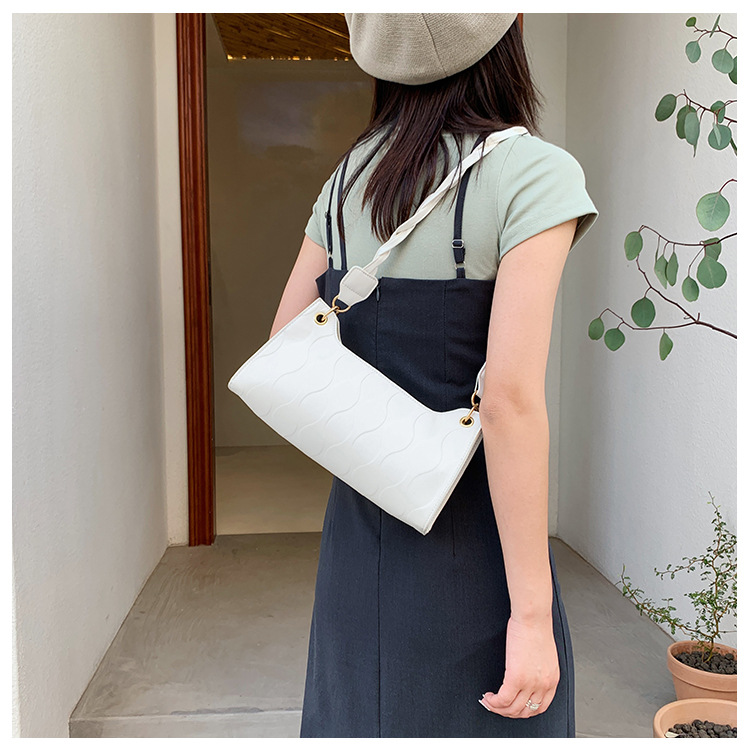 Fresh Design 2021 New Style French Stick Underarm Bag Women's Simple Practical File Holder Casual Shoulder Messenger Bag Fresh Design 2021 New Style French Stick Underarm Bag Women's Simple Practical File Holder Casual Shoulder Messenger Bag
