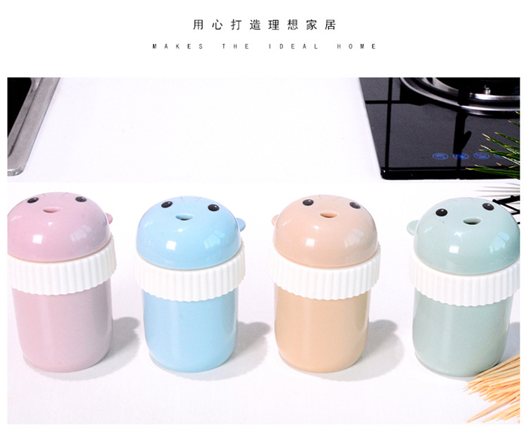 Plastic Cartoon Toothpick Box Creative European Bear Toothpick Tin Simple Living Room Home Portable round Toothpick Holder