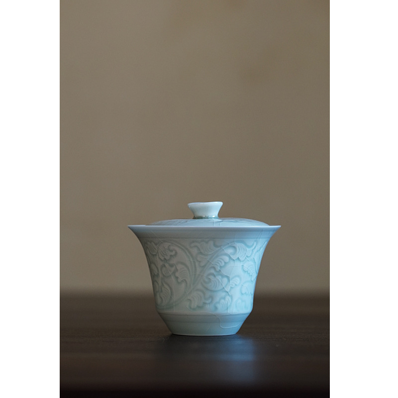 Green Ceramic Cover Bowl Imitation Song Carved Begonia Pattern Tea Bowl Kung Fu Tea Set Tea Cup Gracked Glaze Pattern