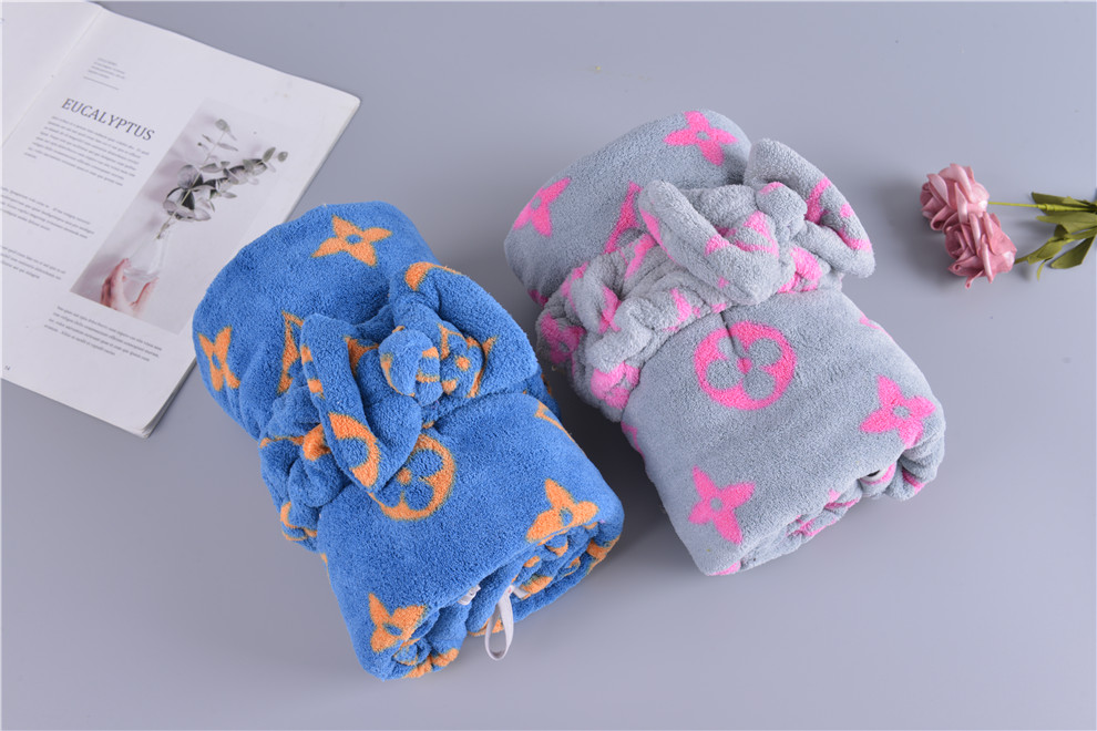 Household Men and Women Bathing Bath Towel Adult Wearable Large Bath Towel Water-Absorbing Quick-Drying Pure Cotton Cute Embroidery Children Wrapping Towel Household Men and Women Bathing Bath Towel Adult Wearable Large Bath Towel Water-Absorbing Quick-Drying Pure Cotton Cute Embroidery Children Wrapping Towel