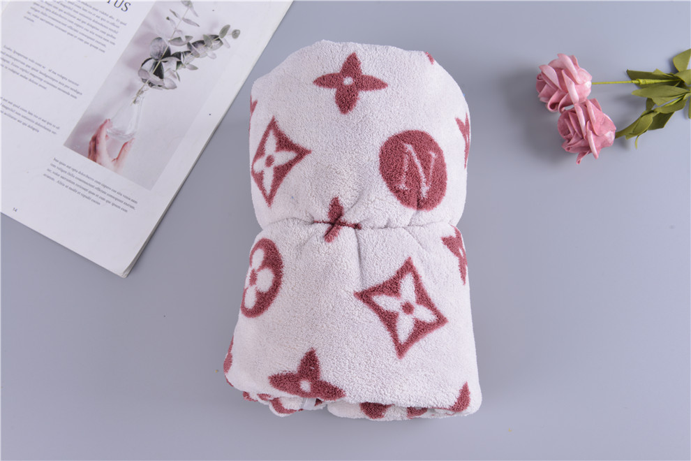 Household Men and Women Bathing Bath Towel Adult Wearable Large Bath Towel Water-Absorbing Quick-Drying Pure Cotton Cute Embroidery Children Wrapping Towel Household Men and Women Bathing Bath Towel Adult Wearable Large Bath Towel Water-Absorbing Quick-Drying Pure Cotton Cute Embroidery Children Wrapping Towel