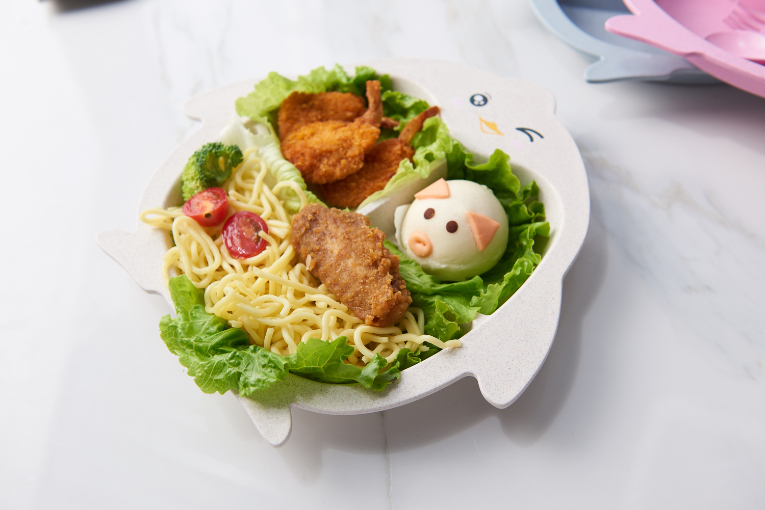 Children tableware wheat straw children suit cartoon penguin three piece set of spoon fork plate set three grid plate Children tableware wheat straw children suit cartoon penguin three piece set of spoon fork plate set three grid plate