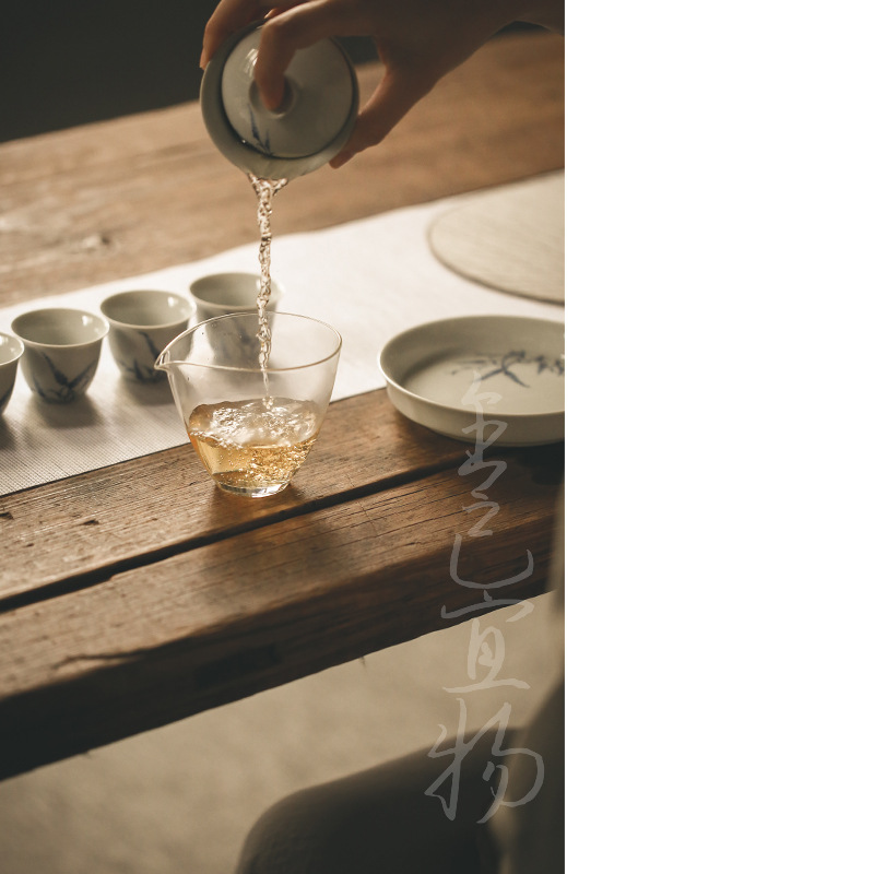 Handmade and HandPainted Cover Bowl Pot Tray Kung Fu Tea Set Dry Tea Table Retro Celadon Glaze NonTray Cover Bowl Handmade and HandPainted Cover Bowl Pot Tray Kung Fu Tea Set Dry Tea Table Retro Celadon Glaze NonTray Cover Bowl