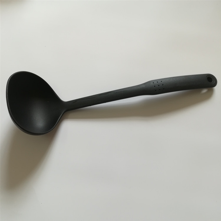 Factory Direct Sales High Temperature Resistant Nylon 7-Piece Kitchen Ware Set Non-Stick Pan Spatula Soup Spoon Spaghetti Fishing Slotted Turner Soup Ladle