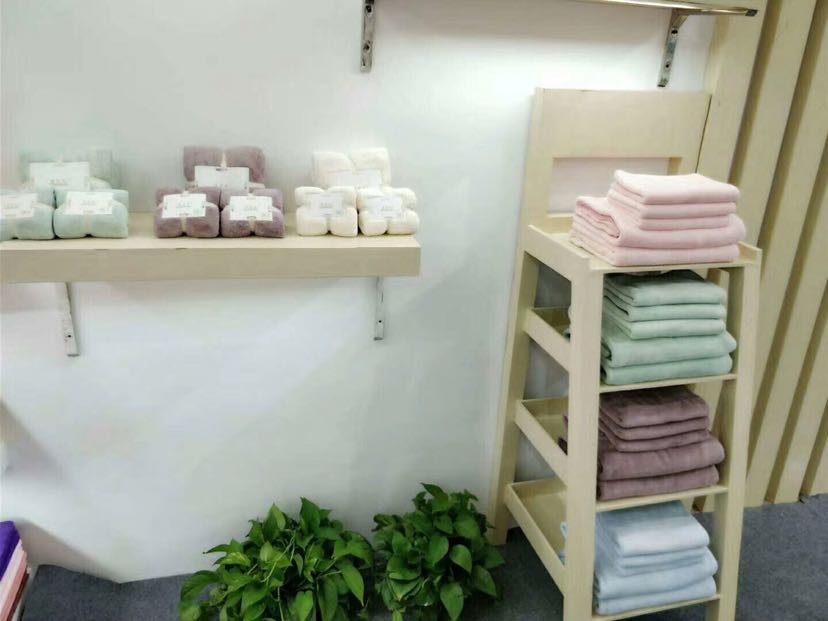 Super fine fiber coral velvet towel towel bath towel high-quality packaging gift export to Japan and South Korea Super fine fiber coral velvet towel towel bath towel high-quality packaging gift export to Japan and South Korea