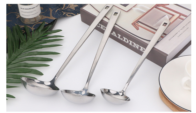Stainless steel soup ladle set restaurant hotpot soup ladle shell lo mein ladle soup leakage six household utensils wholesale Stainless steel soup ladle set restaurant hotpot soup ladle shell lo mein ladle soup leakage six household utensils wholesale