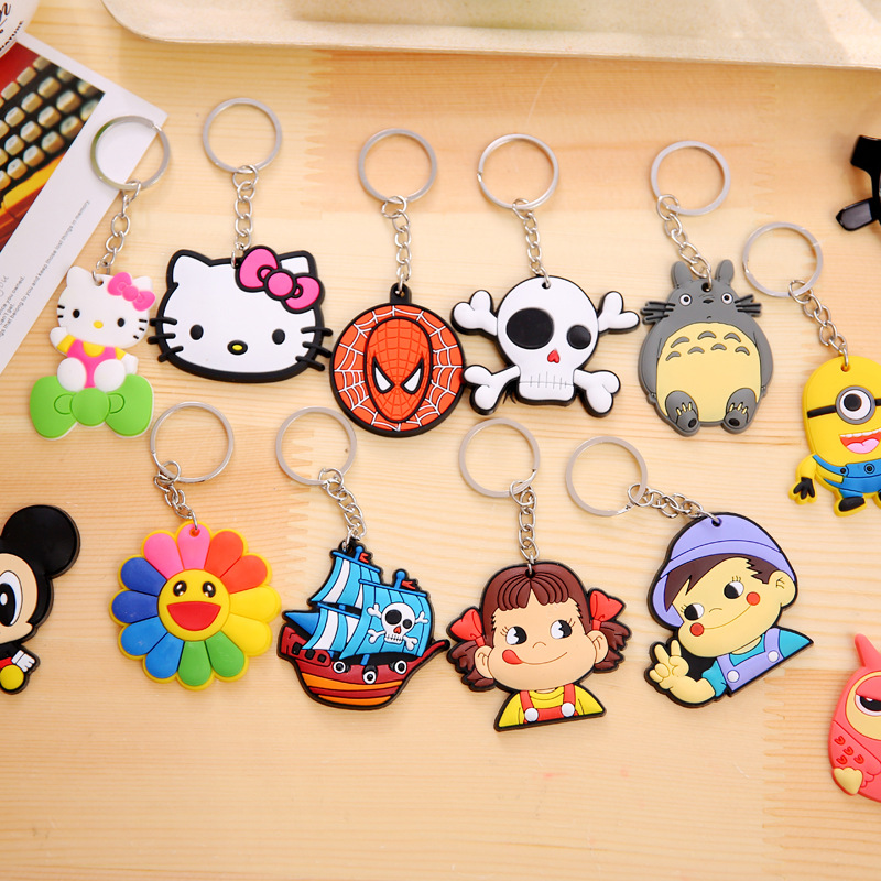 With the card paper South Korea cute cartoon silicone car key ring creative couples model key ring small pendant key.