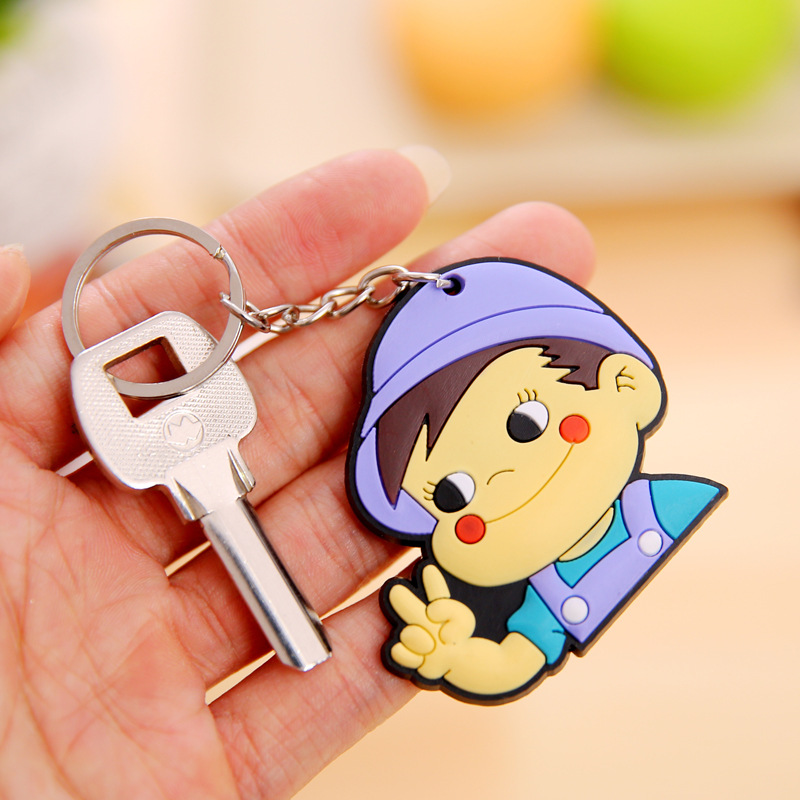 With the card paper South Korea cute cartoon silicone car key ring creative couples model key ring small pendant key.
