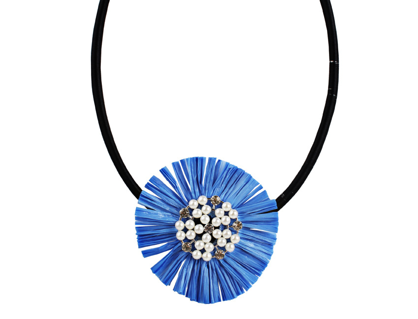 Cross - border exclusive fashion full diamond sunflower joker of autumn and winter simple collar chain necklace accessories hang ornaments Cross - border exclusive fashion full diamond sunflower joker of autumn and winter simple collar chain necklace accessories hang ornaments