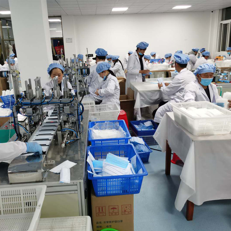 Spot disposable civilian masks, three-layer masks, melt-spraying cloth masks, CE exportable respirator